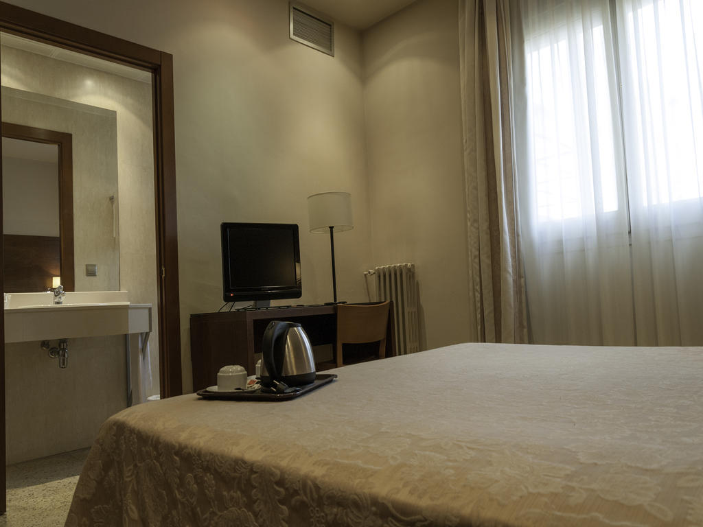 Hotel Ramon Berenguer Iv Lleida